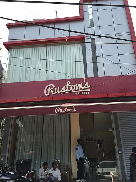 Rustom’s Parsi Food Restaurant In Delhi