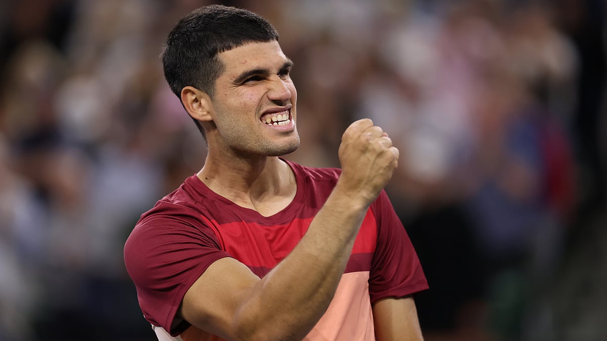 Carlos Alcaraz celebrates his victory over Denis Shapovalov