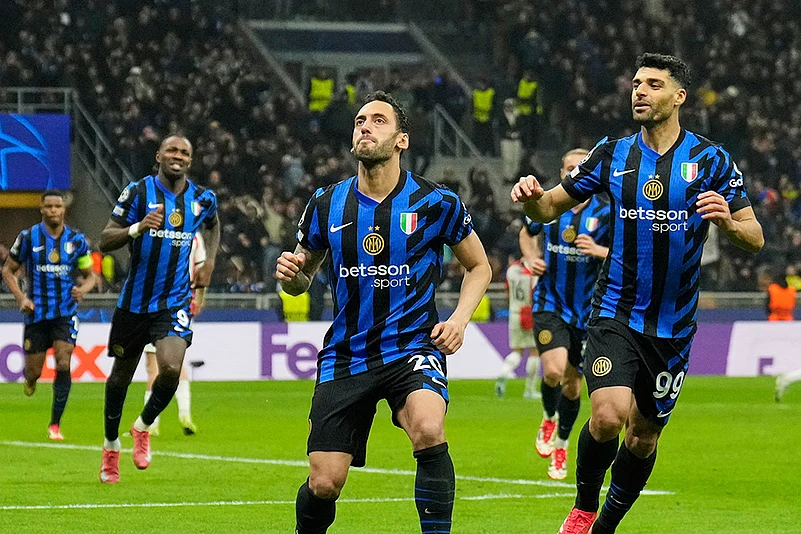 Inter Milan Vs Feyenoord UEFA Champions League 2024-25 Round Of 16 photos: Hakan Calhanoglu