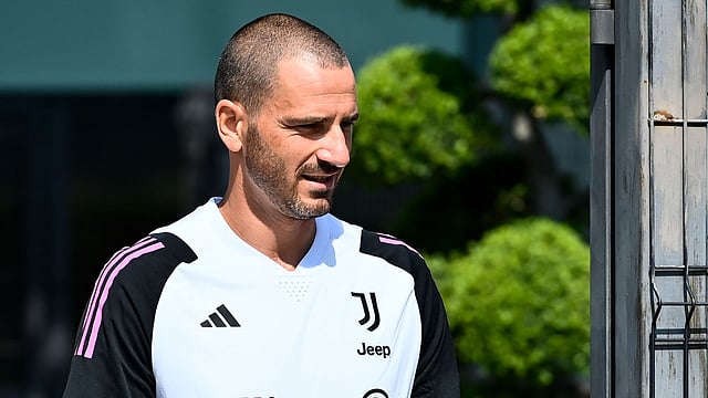 Former Defender Leonardo Bonucci Urges Juventus To Back Thiago Motta Or Bring In Antonio Conte