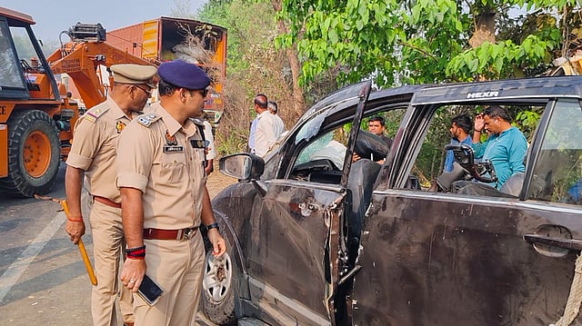 MP: 7 Dead After Gas Tanker Collides With Two Cars On Badnawar-Ujjain Highway