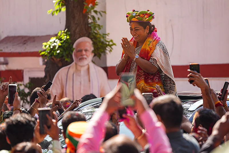 Holi celebrations at Delhi BJP office