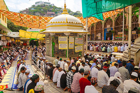Muslims offer namaz at Ajmer Dargah