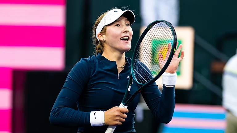 Mirra Andreeva celebrates her win over Iga Swiatek at Indian Wells - null