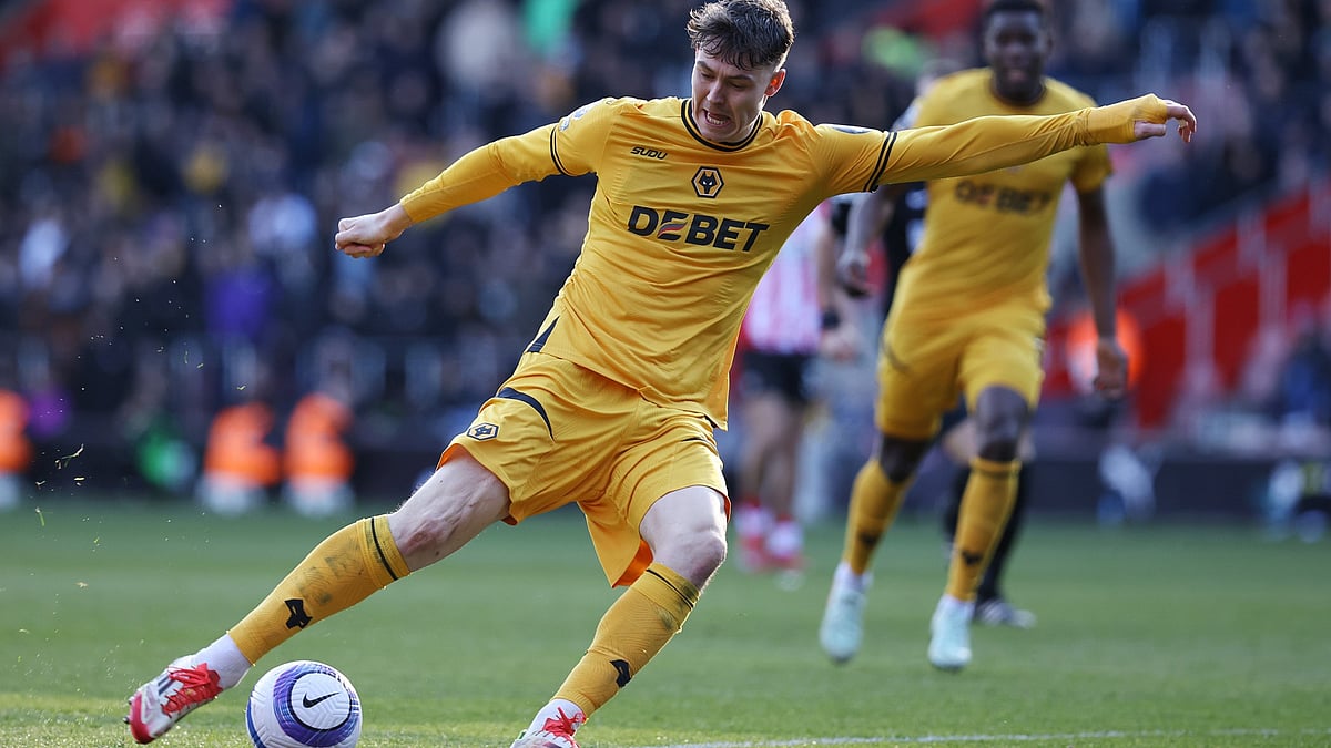 Jorgen Strand Larsen scores his second in Wolves' 2-1 win at Southampton - null