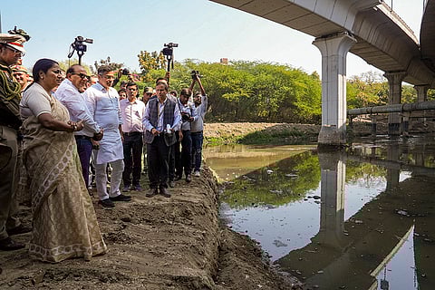 Delhi LG & CM at inspection