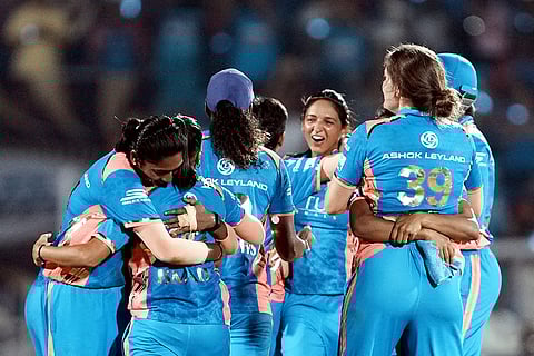WPL Final 2025 MI vs DC: Mumbai Indians players celebrate their win