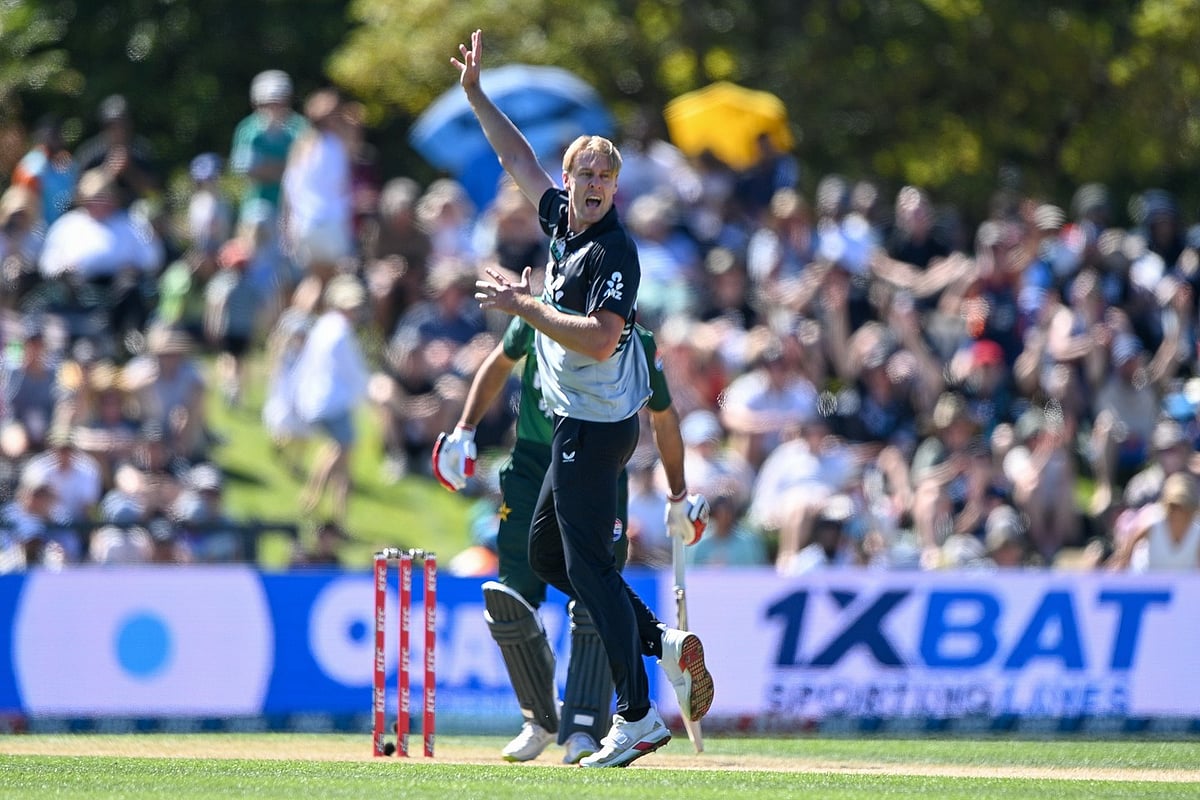 X/@BLACKCAPS : New Zealand celebrating taking a wicket of Pakistan batter.