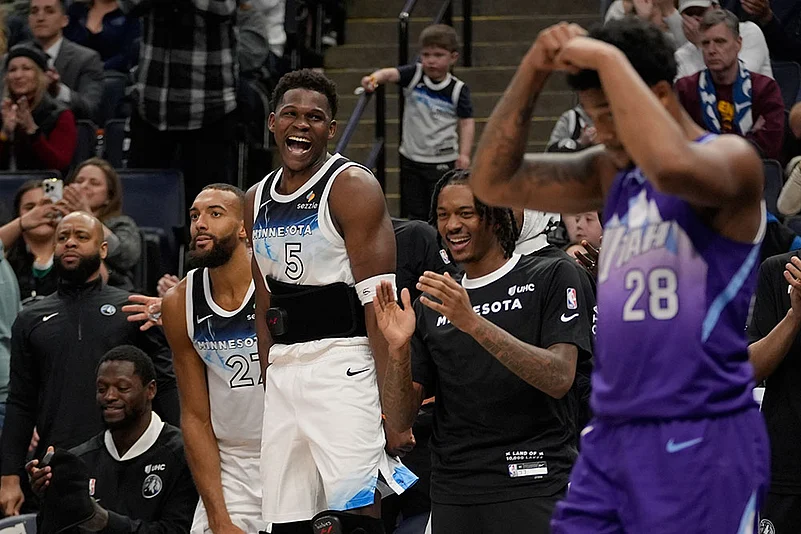 NBA Basketball: Utah Jazz vs Minnesota Timberwolves