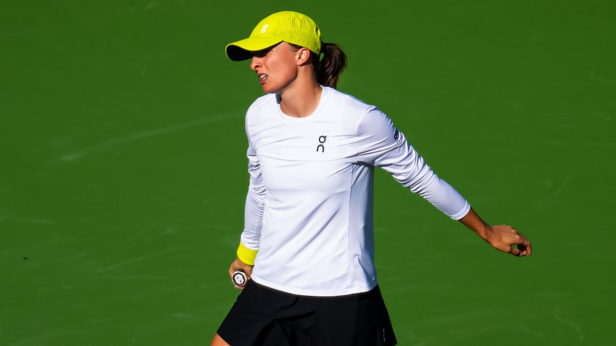 Iga Swiatek has hit out at her critics