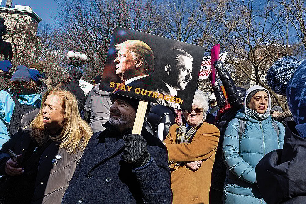 | Photo: Getty Images : All Vs One: New Yorkers protest against the policies of the Trump administration 