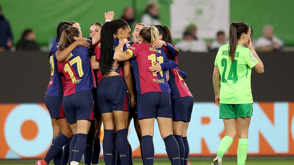 Barcelona beat Wolfsburg 4-1 in the Champions League