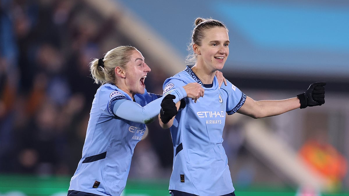 Vivianne Miedema scored twice in Manchester City's win over Chelsea in the Champions League