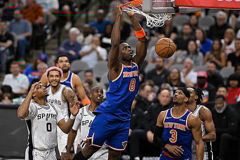 NBA 2024-25: New York Knicks vs San Antonio Spurs