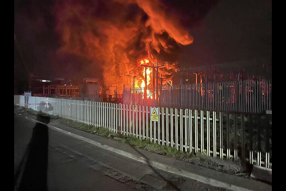 | Photo: London Fire Brigade via AP : Heathrow airport shut: Fire at the North Hyde electrical substation