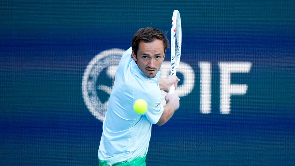 Daniil Medvedev is knocked out of the Miami Open.