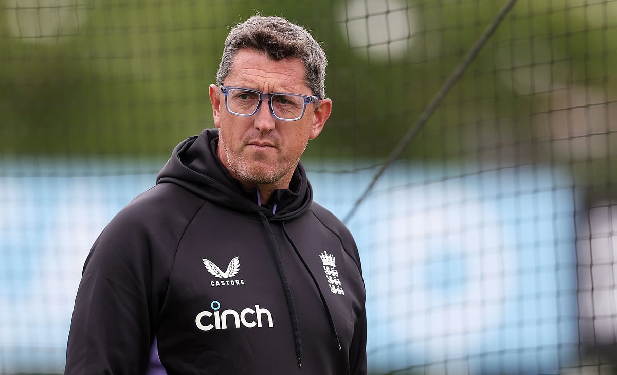 X | England Cricket : Jon Lewis.