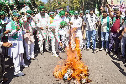 Protest against Punjab Govt