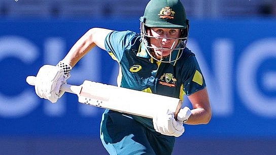 X/cricketcomau : Beth Mooney in Australia colours.