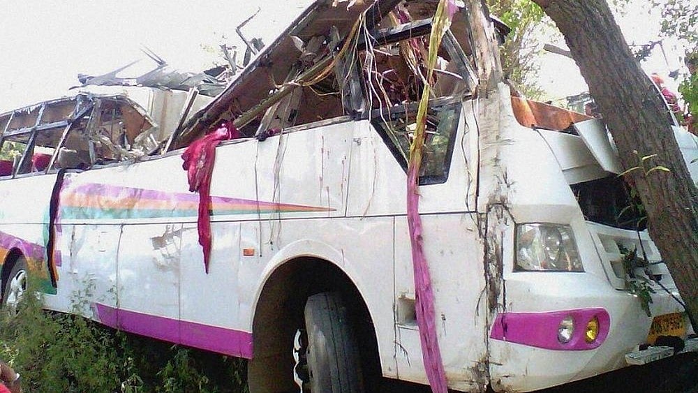 | Image- File : Jammu And Kashmir: 14 Injured In Poonch Minibus Accident, Admitted To Hospital