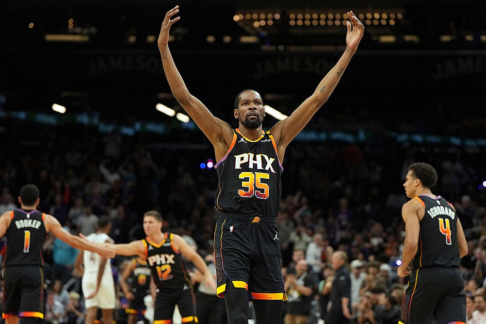 | Photo: AP/Rick Scuteri : NBA: Cleveland Cavaliers vs Phoenix Suns