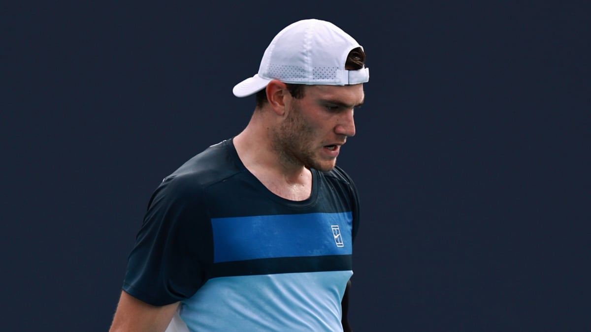 Jack Draper slumped out of the Miami Open