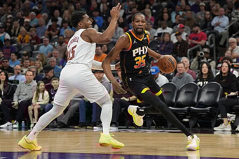 Basketball: Phoenix Suns vs Cleveland Cavaliers