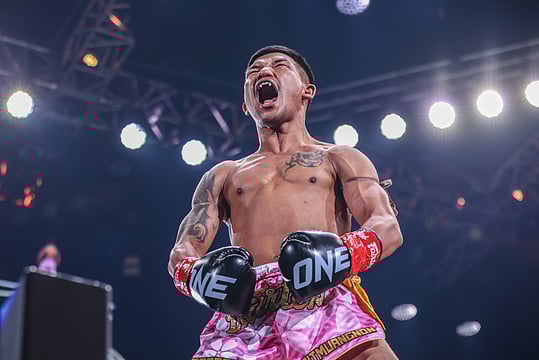 Rodtang Scores 80-Second Finish Of Takeru In Dream Kickboxing Super-Fight At ONE 172