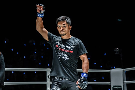 Wakamatsu Stuns Moraes For Flyweight Gold, Phetjeeja Outpoints Kana In Five-Round War