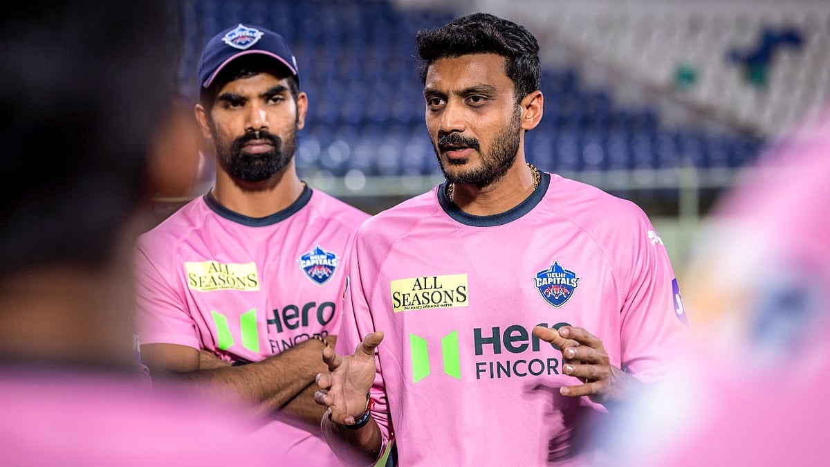 Axar Patel addresses his Delhi Capitals teammates