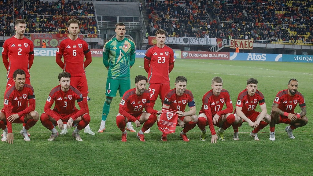 AP : Wales Football team ahead of kick-off.