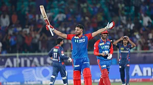 AP Photo/Surjeet Yadav : Delhi Capitals' Ashutosh Sharma celebrates after winning against Lucknow Super Giants during the Indian Premier League cricket match at ACA–VDCA Cricket Stadium in Visakhapatnam.