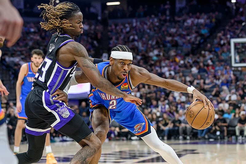NBA Oklahoma City Thunder vs Sacramento Kings Basketball game: Keon Ellis