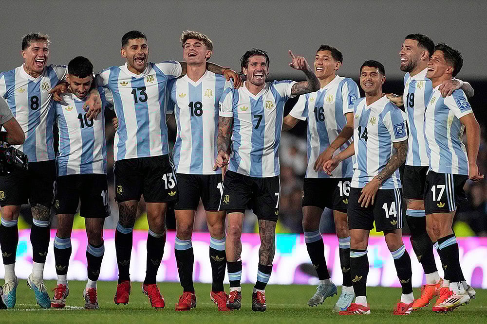 | Photo: AP/Gustavo Garello : FIFA World Cup Qualifiers 2026: Argentina vs Brazil