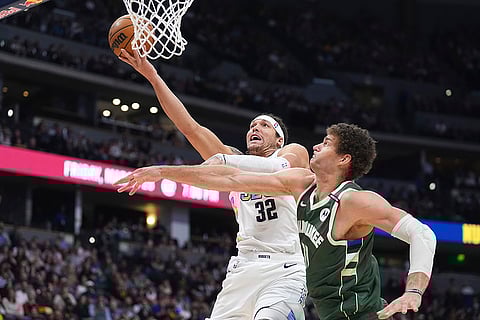 NBA 2024-25: Milwaukee Bucks vs Denver Nuggets