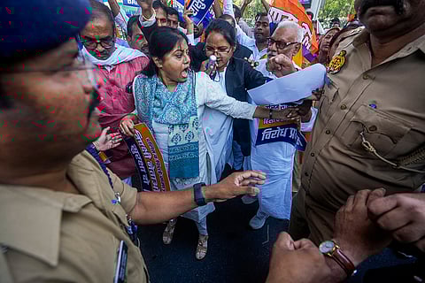 Apna Dal (K) MLA Pallavi Patel protests
