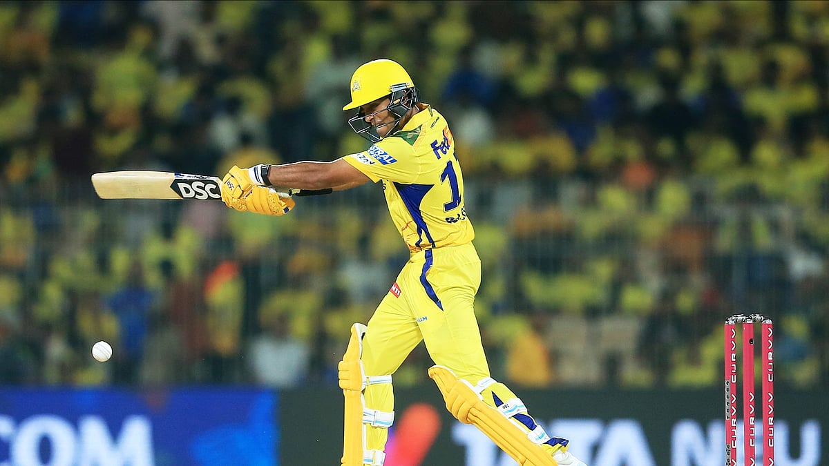 AP Photo/R. Parthibhan : Chennai Super Kings' Rachin Ravindra plays a shot during the Indian Premier League cricket match between Chennai Super Kings and Mumbai Indians in Chennai.