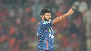 AP/Mahesh Kumar A. : Shardul Thakur.