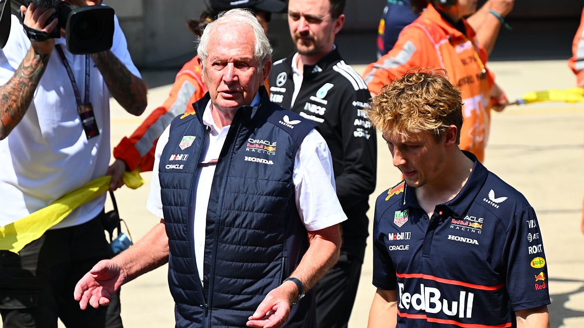 Helmut Marko and Liam Lawson - null