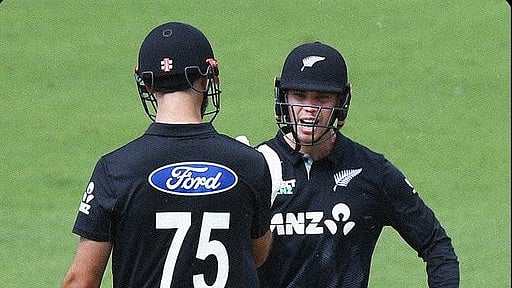 X/BlackCaps : Mark Chapman with Daryl Mitchell.