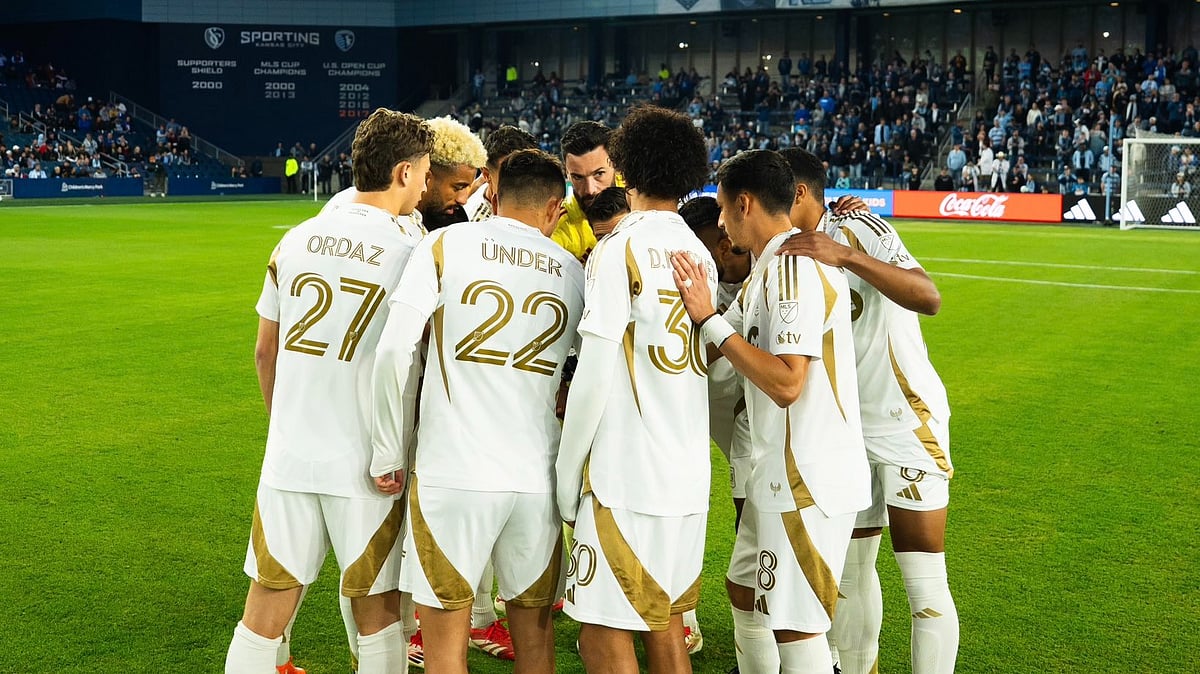 X/LAFC : LAFC players.