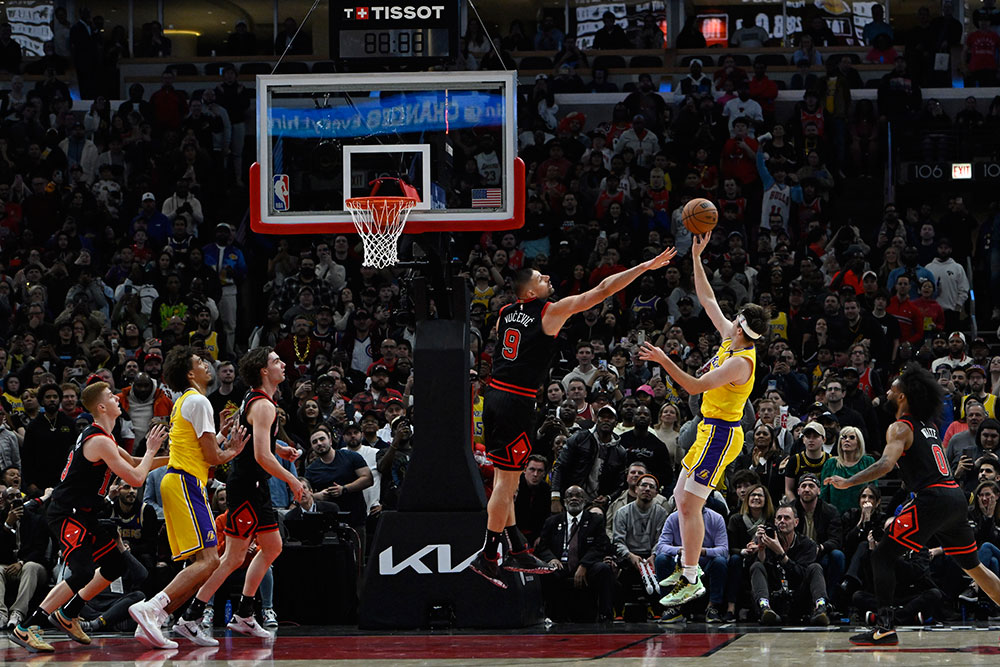 NBA: Los Angeles Lakers vs Chicago Bulls