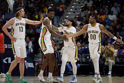 Pelicans Warriors Basketball