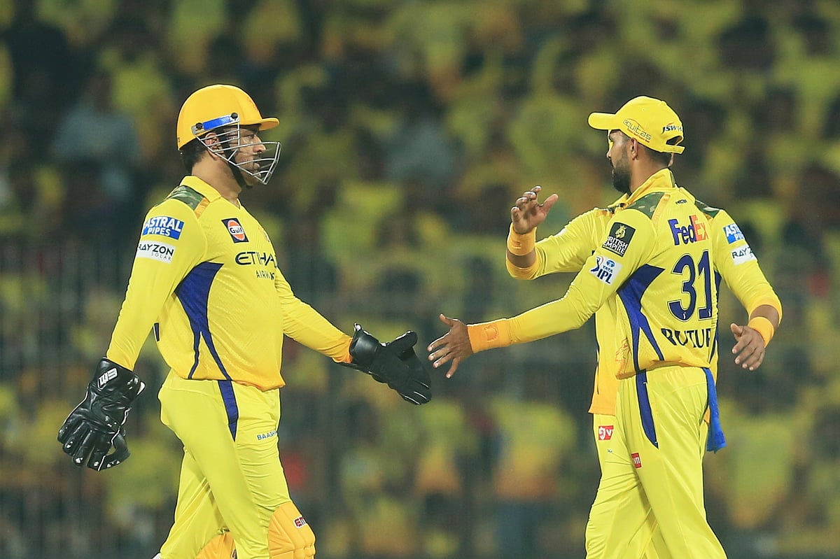  (AP Photo/R. Parthibhan)

 : Chennai Super Kings' players celebrate the dismissal of Royal Challengers Bengaluru's Devdutt Padikkal during the Indian Premier League cricket match between Chennai Super Kings and Royal Challengers Bengaluru at M. A. Chidambaram Stadium in Chennai, India, Friday, March 28, 2025.
