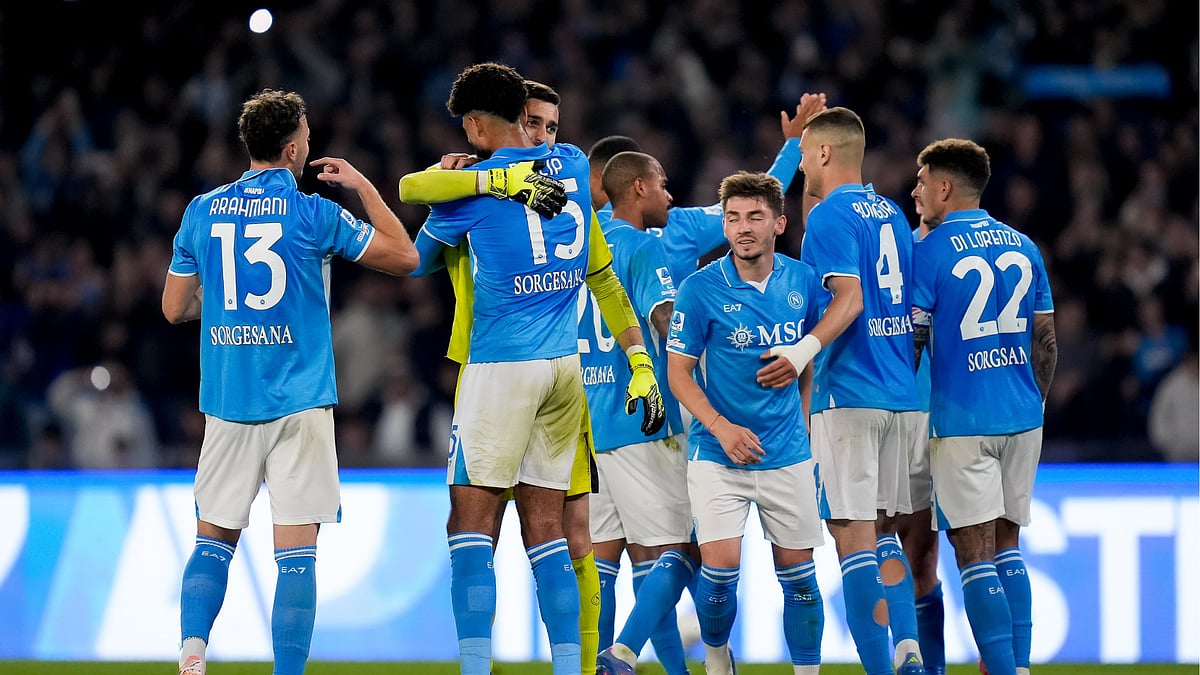 Napoli celebrate their win over AC Milan