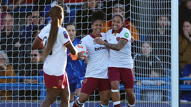 Chelsea 2-2 West Ham, Women's Super League: Martinez Late Show Stuns Leaders