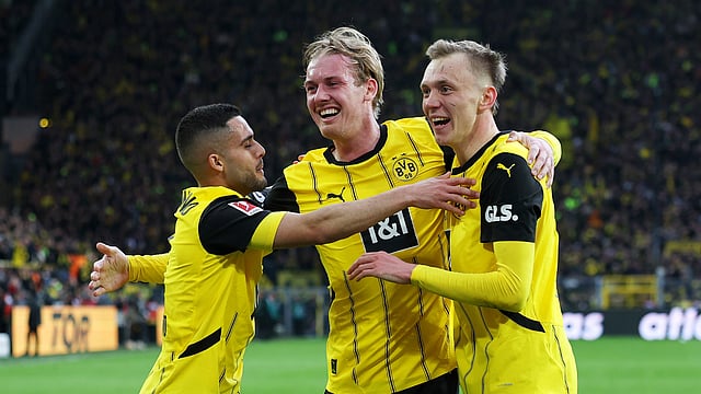 Borussia Dortmund 3-1 Mainz, Bundesliga: Beier Brace Keeps BVB's Champions League Hopes Alive