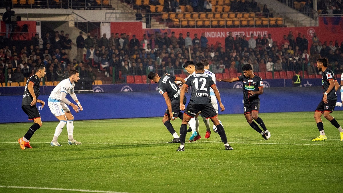 Photo: FSDL/ISL : Action from the ISL playoff match between NorthEast United and Jamshedpur FC.