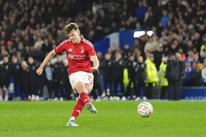 English FA Cup: Nottingham Forest vs Brighton