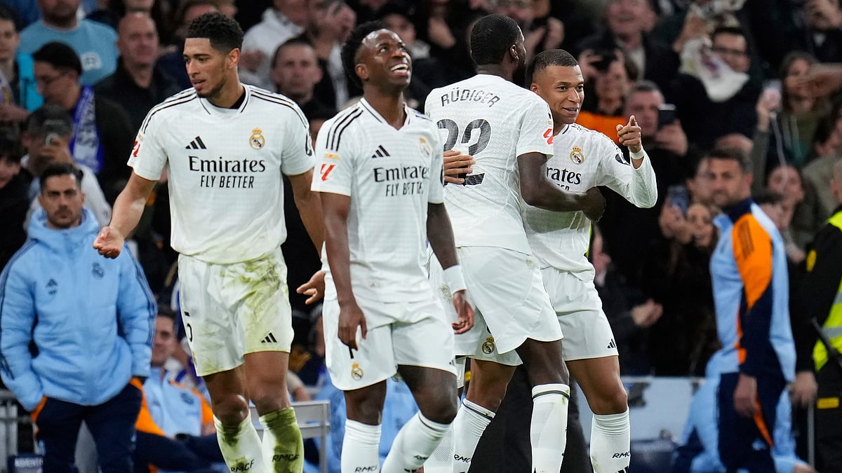 AP Photo/Manu Fernandez : Real Madrid players celebrate after a goal during a Spanish La Liga football match between Real Madrid and Leganes at the Santiago Bernabeu stadium in Madrid.